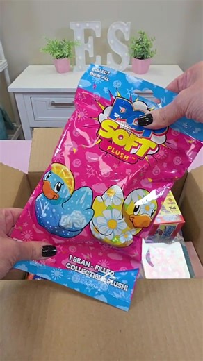 Come join a fun community of people as we reveal our player's Mystery Box contents! Giveaway opportunities for everyone all throughout the show! Giveaway opportunities are not sponsored by Facebook. | Enchanted String