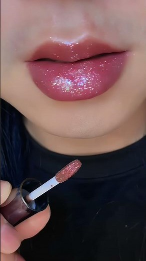 ✨ Glitter Lipstick Tutorial: How to Achieve a Sparkling Look!