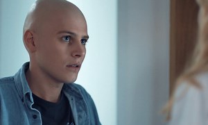 Les bracelets rouges - S02 E004