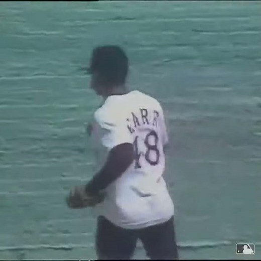 the 1976 White Sox playing baseball in shorts vs the Kansas City Royals