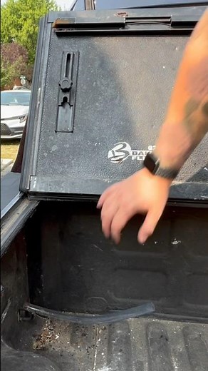 Removing broken Bakflip G2 Tonneau cover #bakflip #broken #waterleak #diy #automotive