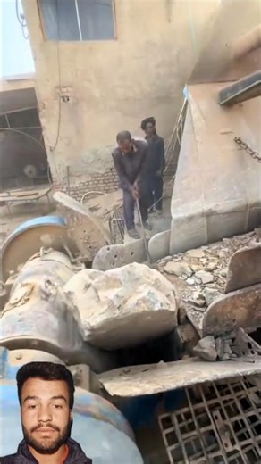 Powerful Machine Breaking Stones in Action! #stonecrusher #stone