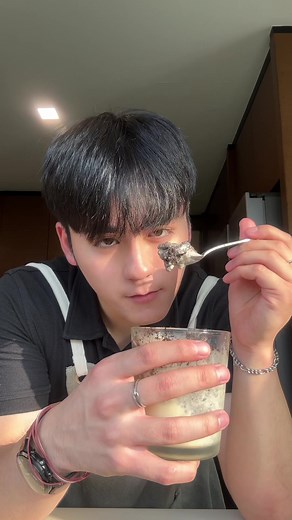 How to Make Homemade Oreo McFlurry | DIY Recipe