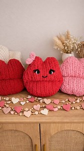 💋The Smooch Pillow pattern is HERE!💋 The PDF includes detailed written instructions, photo guides & a link to the video tutorial covering the step-by-step creation of our Smooch Pillow! They are so fun to make♥️💕 Head to my Etsy shop to get yours!✨ #valentinesday #pattern #knitting #handmade #kiss | Just Knitted