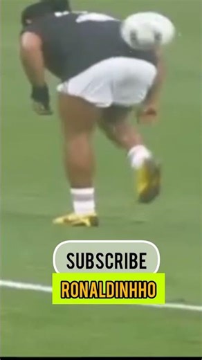 Ronaldinho’s Magic Training 🔥😳 #football #shorts #skills