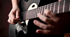 Smart guitar previews connected hybrid future