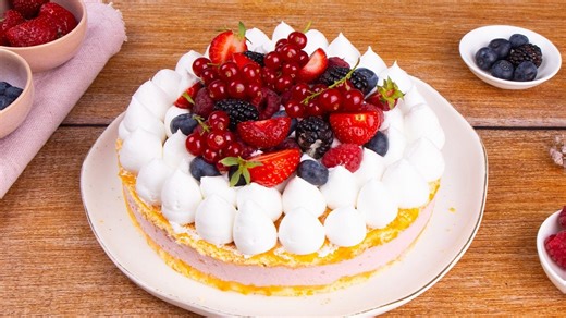 Berry Mousse Cake with Ricotta and Fresh Mixed Berries