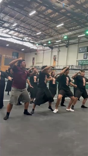 A welcome to remember! Both Davis Cup teams from NZ, & Bosnia & Herzegovina have officially been welcomed to Whangārei with our Davis Cup Pōwhiri held yesterday. The Pōwhiri was led by Paora Simon (Pou Aronui at Sport Northland), Councillor Phoenix Ruka, and Te Kapahaka ō Tukua o Punga from Tikipunga High School. Tennis Northland Sport Northland Whangarei District Council | Tennis NZ