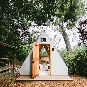 There are two kinds of relationships. One is called a special...