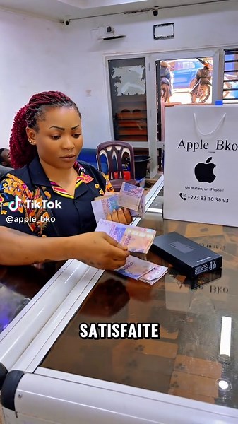 Client satisfait de son Galaxy s24 ultra 512giga - Non activé