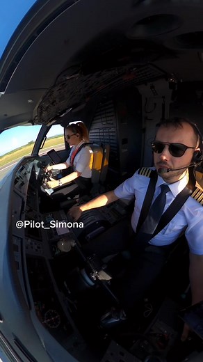 Pilot Simona pe TikTok