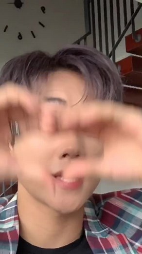 Gặp mưa thì che ô, gặp em thì che chở. Mong ta mãi bên nhau em nhóoooo #idolface #hiemcokhotim #HiemCoKhoTim #fyp