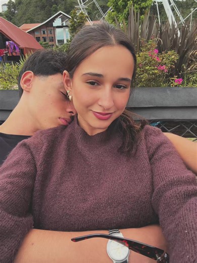 Vídeo de petroni (@juliapetroni) relacionado a Marina Sena