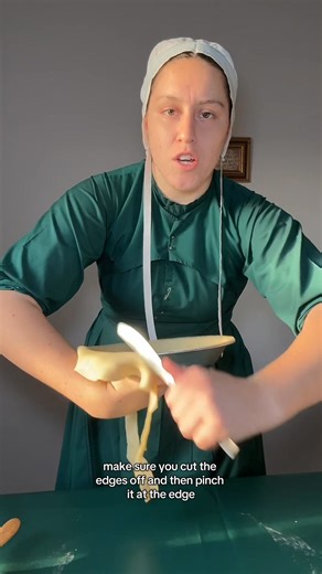 This full recipe is in my Amish cookbook with 120 recipes ONLY available on my website https://socialsbylovina.com | Lovina Zook