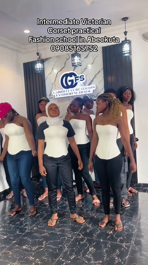 Intermediate Victorian Corset Course at Fashion School