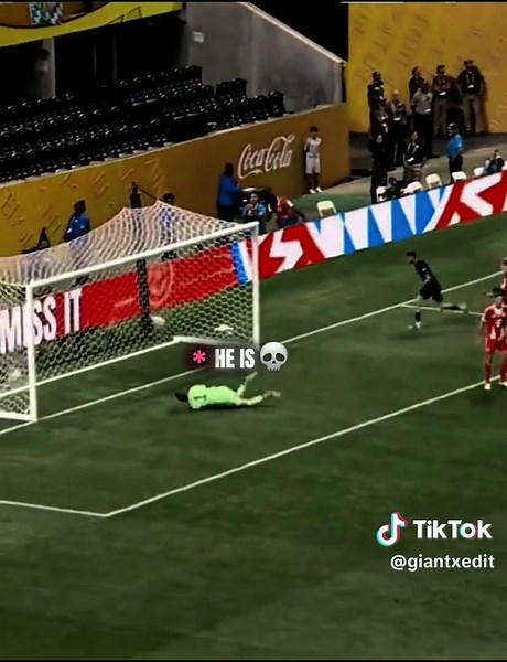 Hakimi Dominates the Field: A PSG Highlight