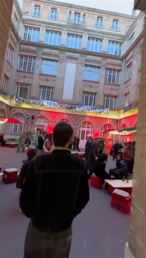 VIDEO-2024-10-02-17-09-02