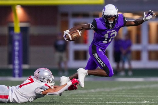 Brownsburg WR Branden Sharpe down to four schools, sets official visits
