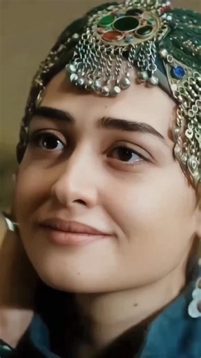 mahira on Instagram: "🇯🇵 当达到这种速度时，已经不再是地面移动，而是以音速前进 🚀🌍 这段模拟展示了如果以 马赫 1（约 1330 公里/小时）的速度乘坐超音速列车穿越日本，会是一种怎样的体验。 目前，日本最快的列车运行速度约为 320 公里/小时，而在如超高速 磁悬浮列车 等先进实验平台上，在受控环境中已经实现了 超过 600 公里/小时 的速度。这一模拟远远超出了现有水平，探索当现代铁路概念进化为真正的超高速系统时，未来将具备怎样的可能性。 要达到这样的速度，仅靠动力是远远不够的。工程师们正在研究 磁悬浮技术、几乎零摩擦的导轨，以及 真空或低压管道系统，以消除超高速运行中最大的限制因素——空气阻力。在马赫级别的速度下，哪怕是微小的空气扰动，也会成为严峻的结构性挑战。 因此，未来的超音速铁路构想将依赖于 高精度导向系统、AI 控制的稳定技术，以及在 数百公里范围内以毫米级误差建造的基础设施。 一旦实现，如今需要数小时的行程将被缩短到几分钟，这可能从根本上改变 通勤方式、区域经济，以及 大型城市之间的连接方式。 你喜欢科技吗？ 热门 世界 日本 经济 成