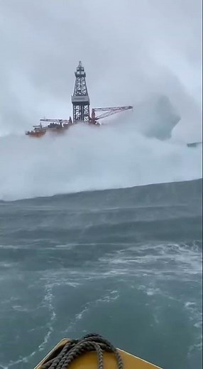North Sea Storm Pushes Offshore Waves to Their Limits
