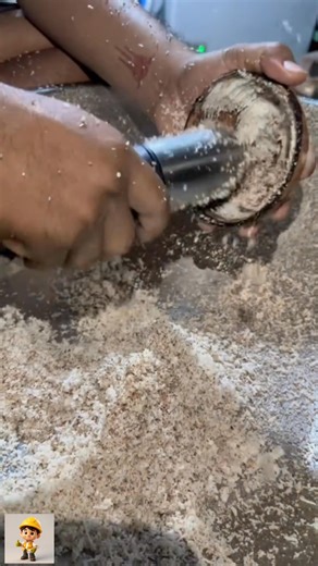 66K views · 332 reactions | Mini coconut scraper #scraper #diytools #tools #reels #highlight #trendingpost | PoorMan 2.0 | Facebook