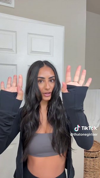 Stylish Jackets for Leggings and Uggs Outfits