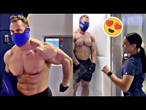 When Chris Bumstead Goes Shirtless In Public 😍