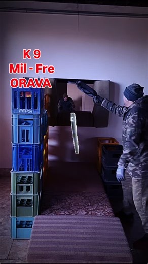 Výcvikové stredisko služobnej kynológie K9 Mil-Fre ORAVA WORKING COMBAT DOGS SLOVAKIA. EXTREME POLICE MILITARY SECURITY DOGS TRAINING SLOVAKIA. Znovu v plnej príprave so zameraním sa na špeciálne a reálne obranné práce, ochranu psovoda a detekciu vybraných druhov pachových látok pre potreby Ozbrojených síl a zborov štátov EÚ a zámoria ako aj SECURITY agentúr a civilných cvičiteľov. Práca v sťažených podmienkach na maximálne netradičných miestach a nestabilných povrchoch začala tam, kde sme pred 