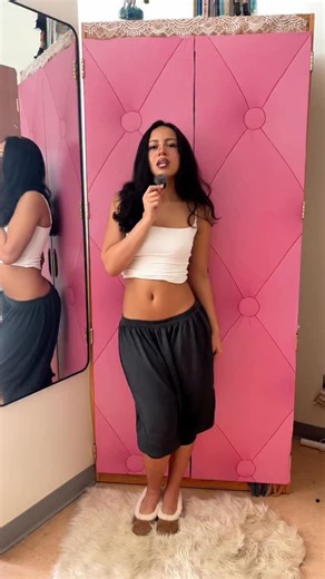 ivy on Instagram: "are yall even hearing me tho?? first pants: @palomawool shoes: @ugg EVERYTHING ELSE IS 2nd HAND IM SO SORRY #fashion #explorepage #explore #fashioninspo #fyp"