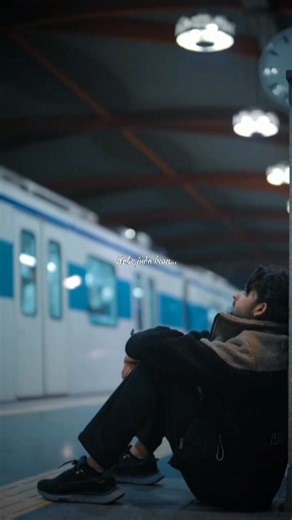 Baato ko teri #songlyrics status for #whatsappstatus #arijitsingt #shortvideo #song #aestheticstatus