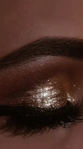 "Glittery Brown Eye Makeup| 2025 trending eyemakeup#shorts#makeup#eyemakeup