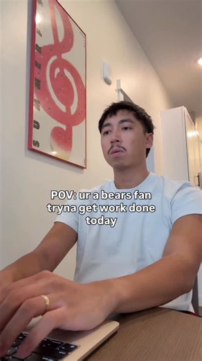 zo on Instagram: "VICTORY MONDAY. #1 IN THE NFC. 9-3. FREE GLIZZYS. BEAR DOWN. ITS CHICAGOOOO. @chicagobears #bears #chicago"