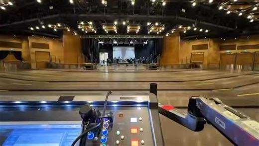 371K views · 2.2K reactions | Our stage unfolding tonight for the Winnipeg show! 落 | Glass Tiger | Facebook