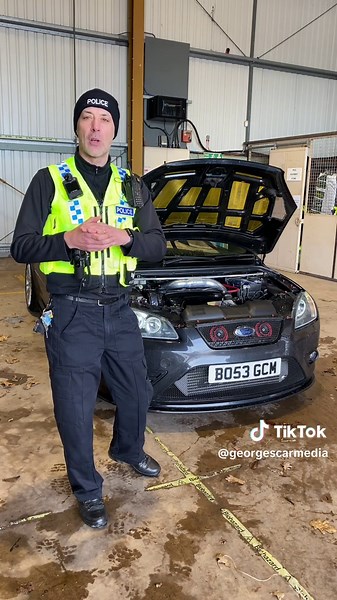 Im not quite sure owen can count! Its almost 900k now ( only joking Owen ) - were less than 900 away from getting Owen & I a 100k YT plaque! Can we smash it out the park today? #tiktokcop #goodcop #roadsafety #carscene #police