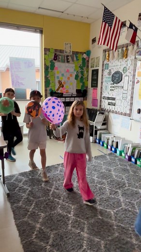 🎈 Macy’s magic at school! 3rd graders turned their Balloons Over Broadway learning into a parade full of creativity and fun. | Walnut Springs Elementary School