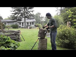 Hook a log with Fiskars Sappie XA2