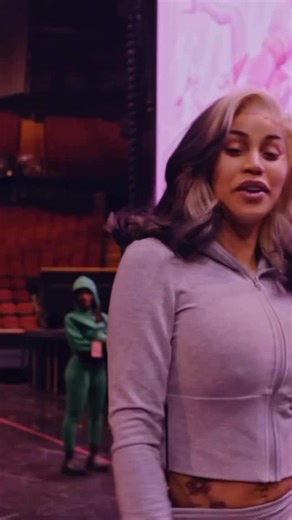 Cardi B trying to learn Tyla’s “Chanel” dance. 😂🩷 | Updatescardi