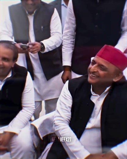 Akhilesh Yadav roasted CM Yogi 😂🔥☠️ #ytshorts #shorts