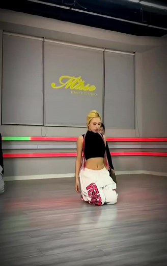 9th Dance Studio - #Muse #girlsday | 1M Dancer Club