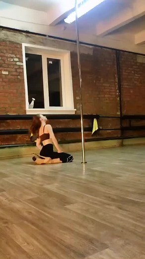 Mastering Pole Dance Techniques for Beginners