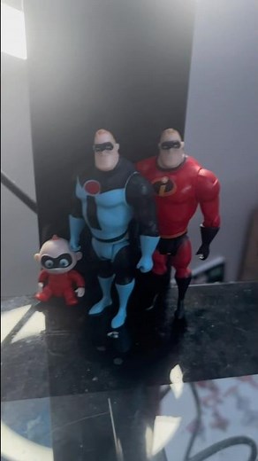 Super possible Mr incredible action figure REVIEW