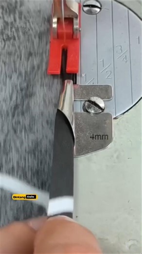 Hemming Folder Setup for Perfect Stitch Results #sewing #sewinghacks #diy
