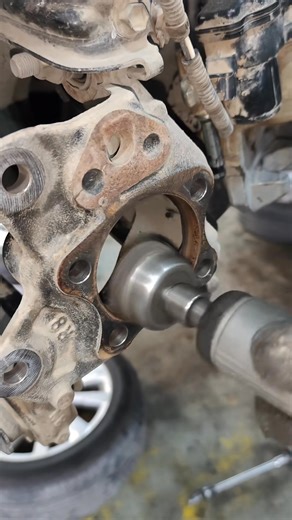 6.7K views · 37 reactions | Rear wheel bearing replacement #engine #mechanic #automotive #tips #DIY | Professional Mechanic | Facebook
