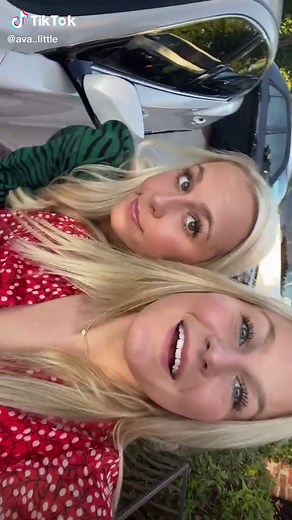 doesn’t know the words😌