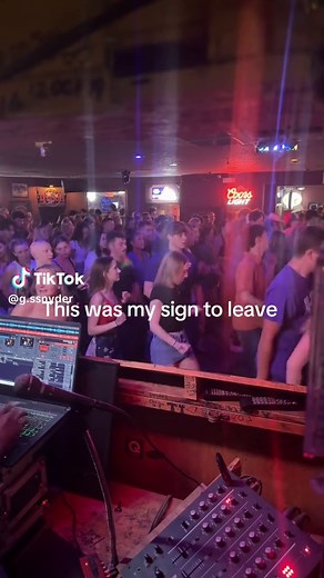 Line Dance Wobble: A Fun Tutorial for Everyone
