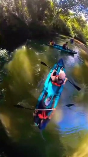 "slow paddling,calm river,clear mind.."🛶🔥