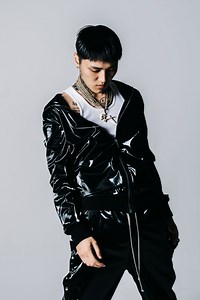 LEXの初期代表曲で幻の1曲「95 Project」をKMがリアレンジ リプライズver.として本日配信