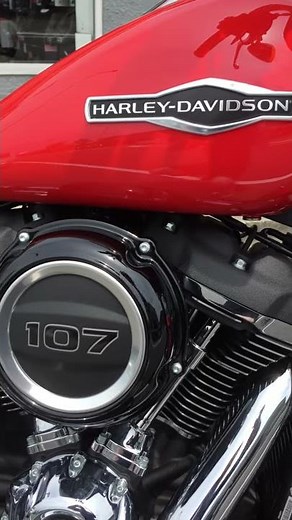 Harley-Davidson Sportglide 2020 with Vance and Hines Pro Pipe