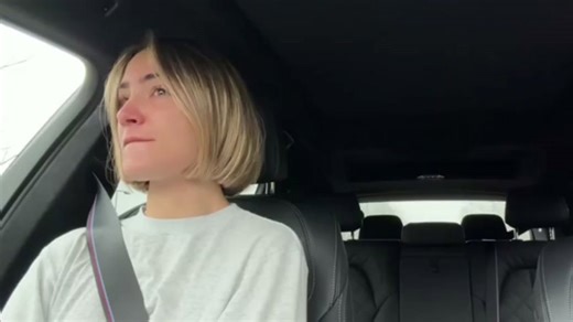 Frankie Bridge tearful over feeling 'trapped' in family decision