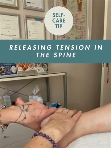 👌🏻How Reflexology Eases Back Tension 👣 The ‘spinal twist’ in reflexology helps ease tension and stiffness in the back when applied correctly. 👣 Working the spinal reflexes along the bony ridge of the foot stimulates nerve impulses that influence the entire body. 🌿 As the spine relaxes, the body is better able to reduce pain and restore balance, comfort, and ease. Need some TLC- Book Online www.reflexologybodybalance.co.za #tlc #reflexology #backrelief